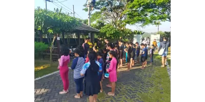 Kegiata Berenang Ceria
